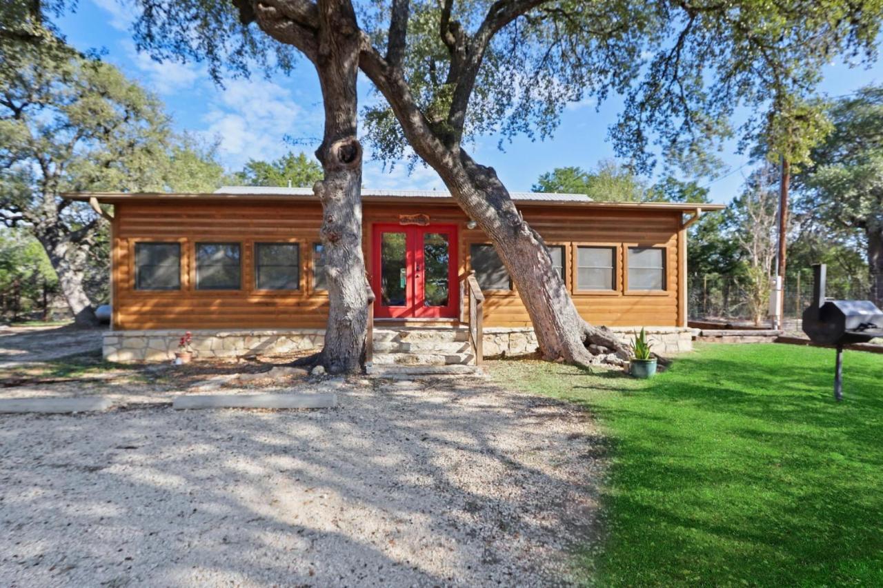 Wimberley Log Cabins Resort And Suites- Reunion Cabin Exterior photo